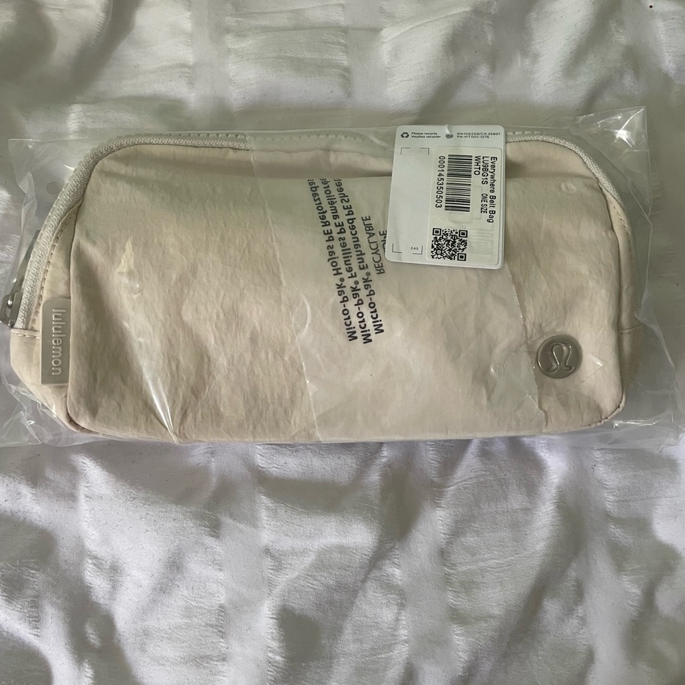 Lululemon everyday bag